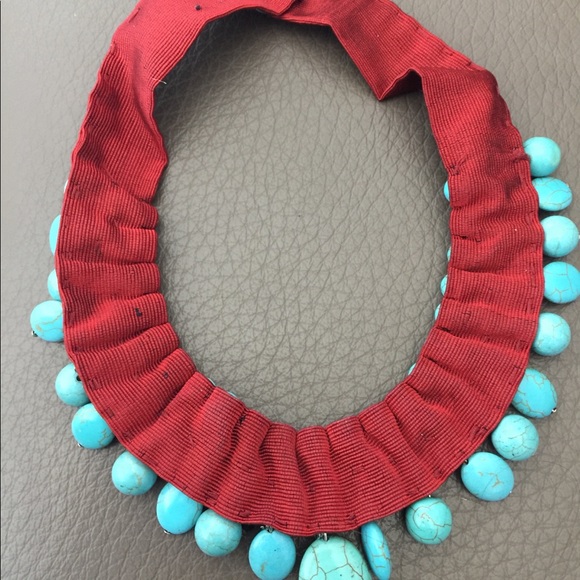 Make an Outfit! Arty and Unique Necklace - Picture 4 of 4